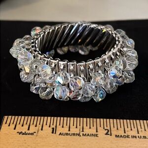 Vintage Japan stretch expandable silver crystal beaded bracelet